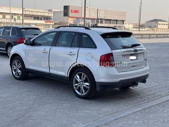 2013 فورد إيدج