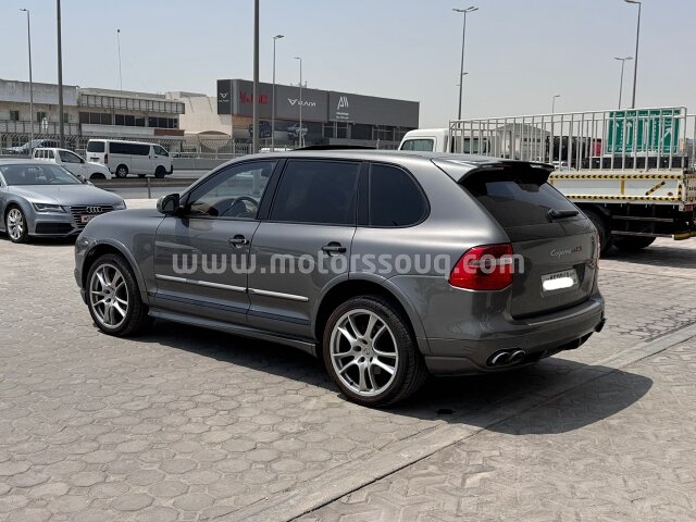 2010 Porsche Cayenne
