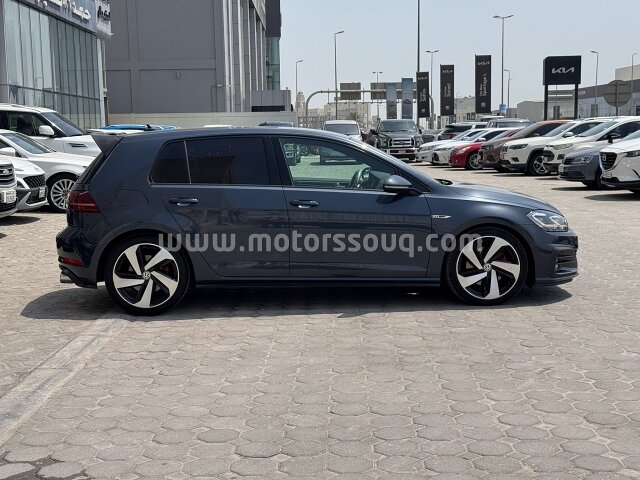 2018 Volkswagen Golf
