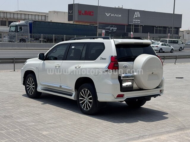 2022 Toyota Prado