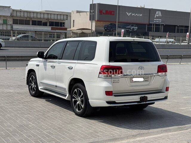 2021 Toyota Land Cruiser
