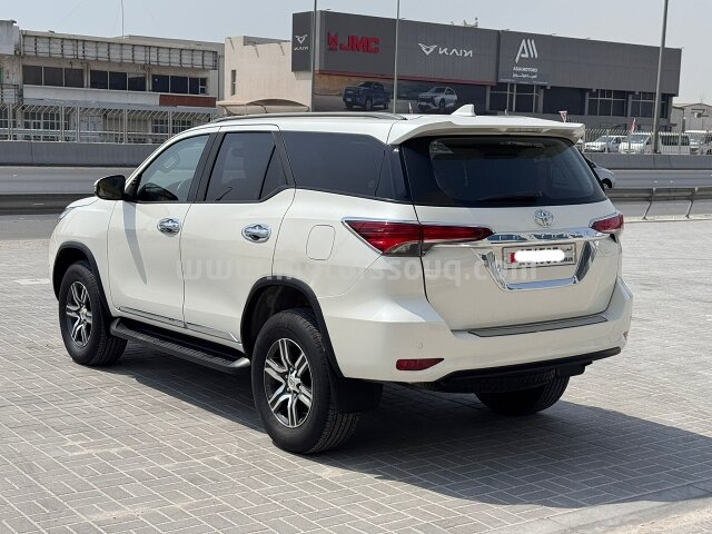 2020 Toyota Fortuner
