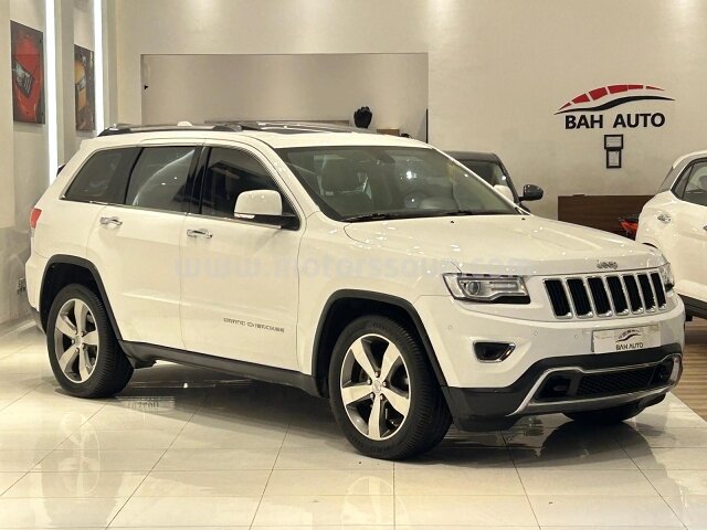 2015 جيب جراند شيروكي