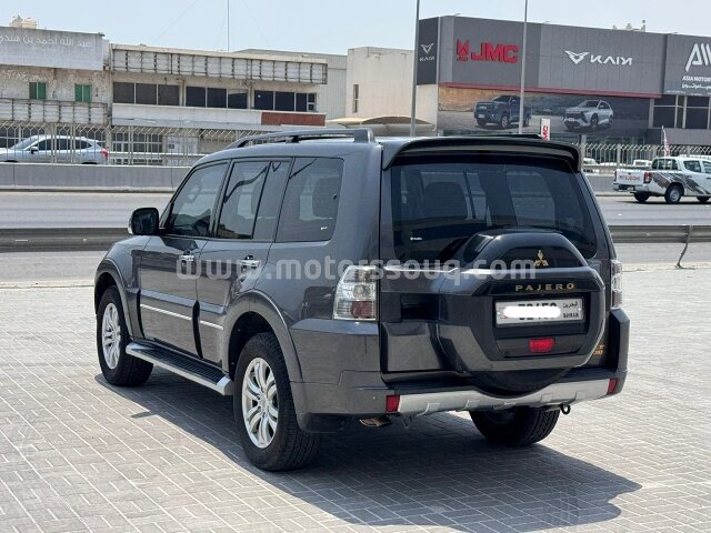 2019 Mitsubishi Pajero