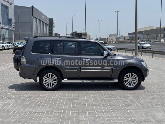 2019 Mitsubishi Pajero