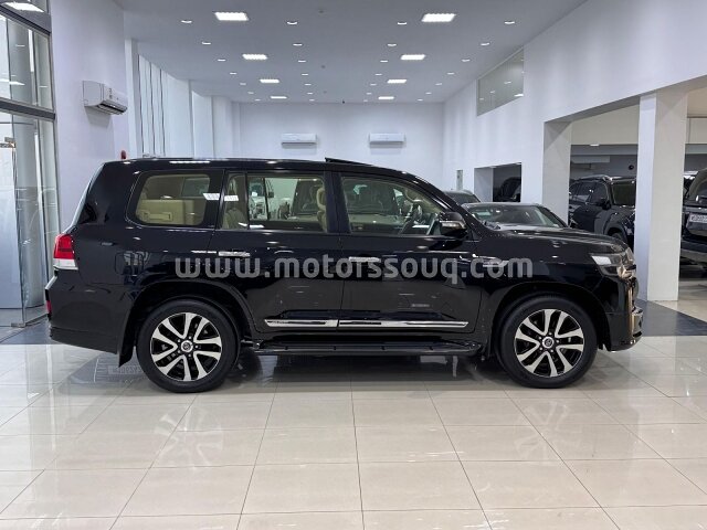 2019 Toyota Land Cruiser
