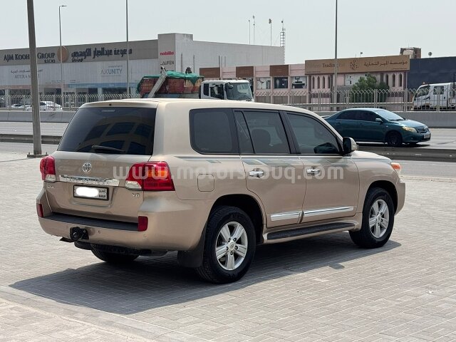 2012 Toyota Land Cruiser