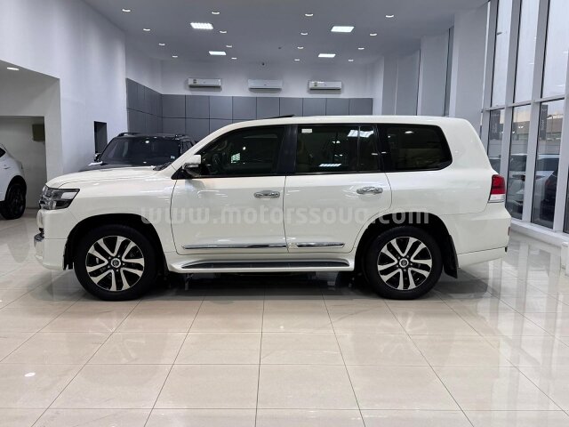 2019 Toyota Land Cruiser