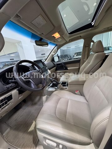 2019 Toyota Land Cruiser