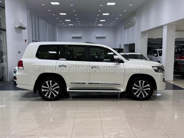 2019 Toyota Land Cruiser