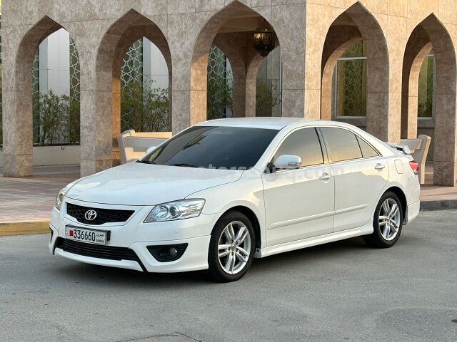 2011 Toyota Aurion