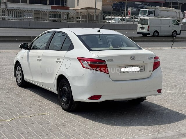 2015 تويوتا يارس