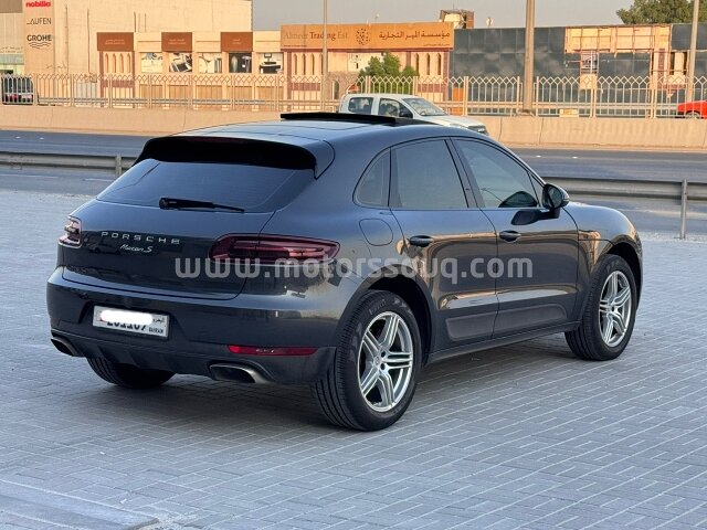 2017 Porsche Macan