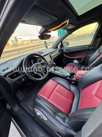 2017 Porsche Macan