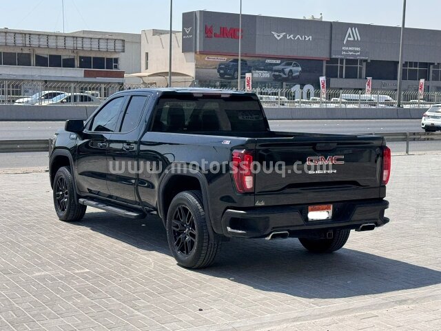 2021 GMC Sierra
