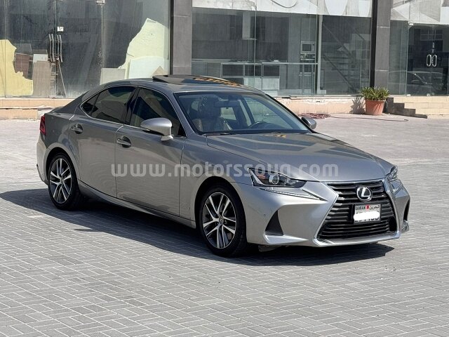 2019 Lexus IS