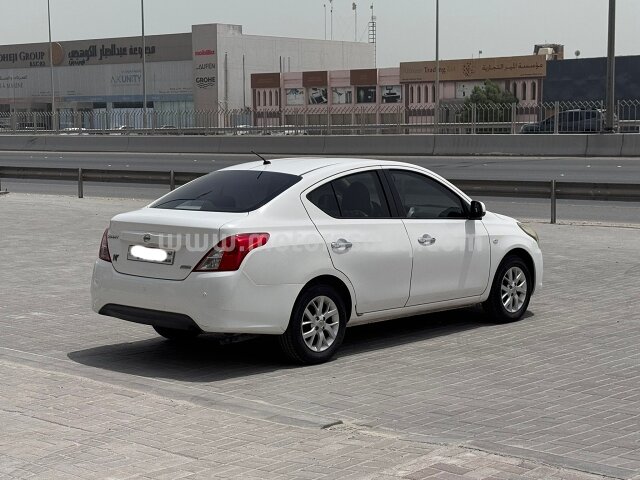 2016 Nissan Sunny