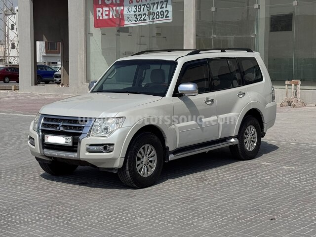 2015 Mitsubishi Pajero