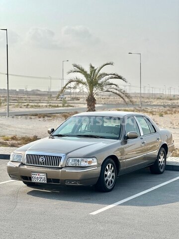 2005 Ford Grand Marquis