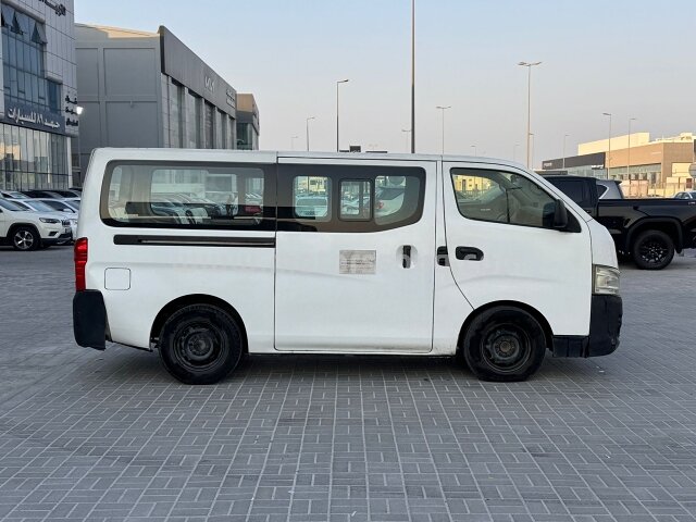 2017 Nissan Urvan