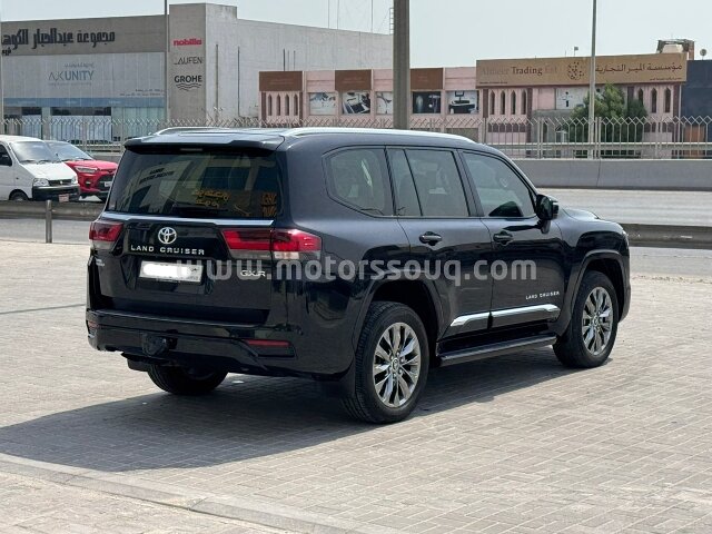 2024 Toyota Land Cruiser