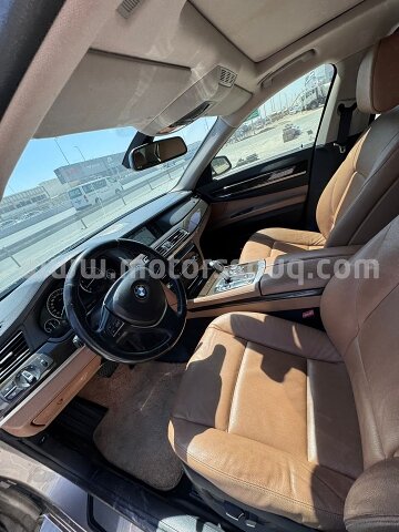 2012 بي إم دبليو 750