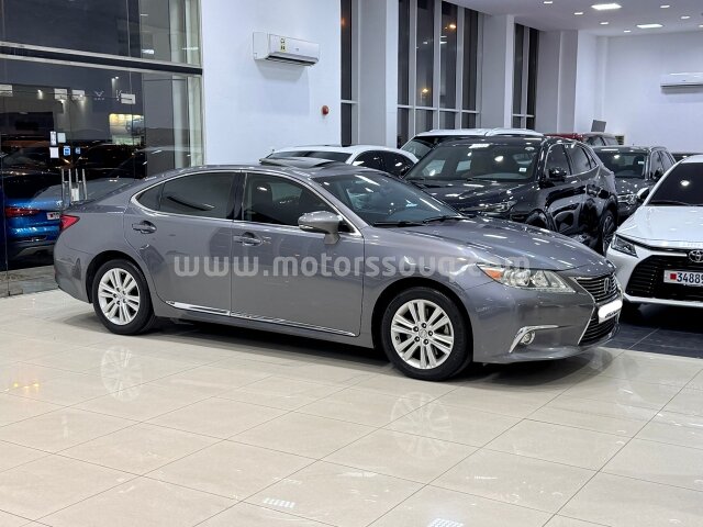 2015 Lexus ES