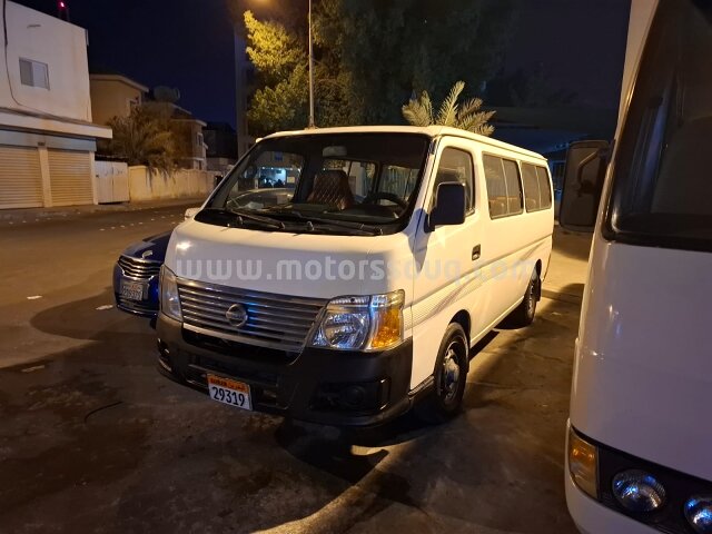 2011 Nissan Urvan
