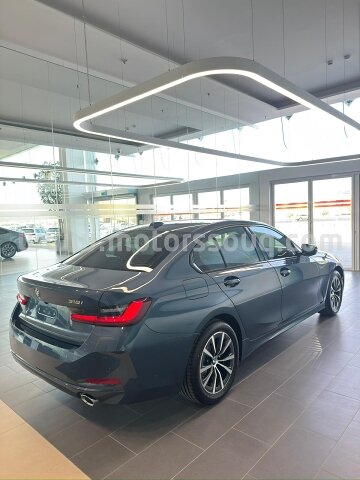 2025 BMW 318