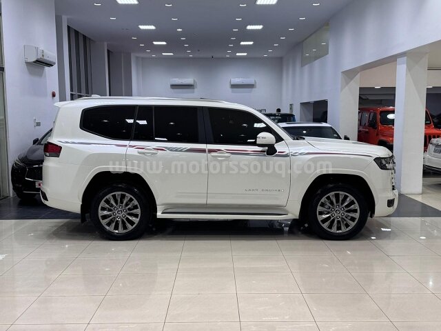 2025 Toyota Land Cruiser