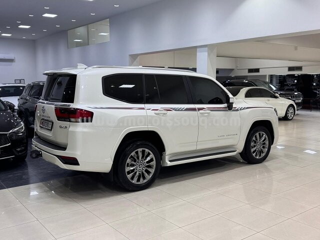 2025 Toyota Land Cruiser