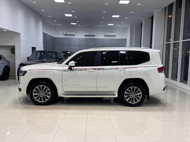 2025 Toyota Land Cruiser