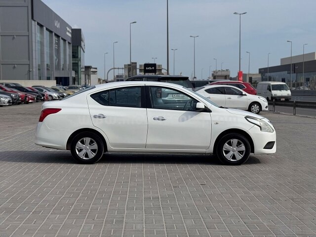 2016 نيسان صني