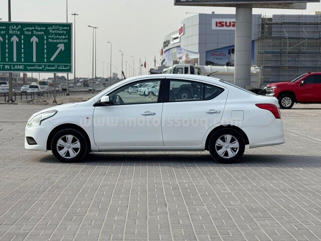 2016 نيسان صني