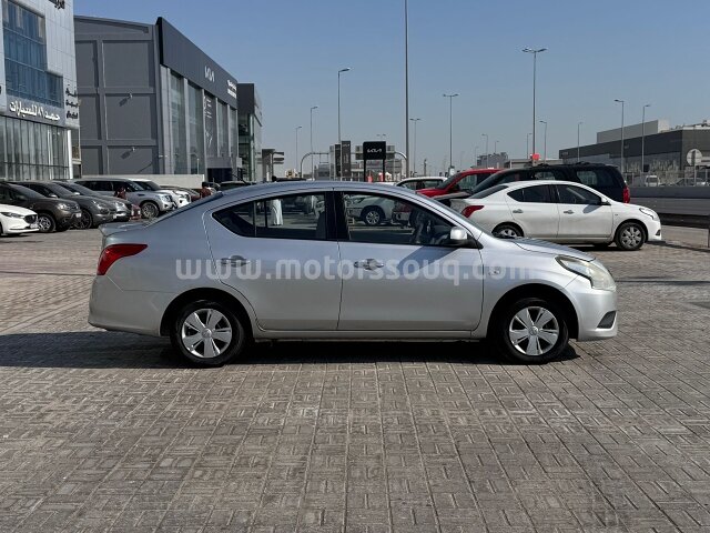 2017 Nissan Sunny