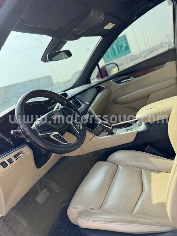2017 Cadillac XT5