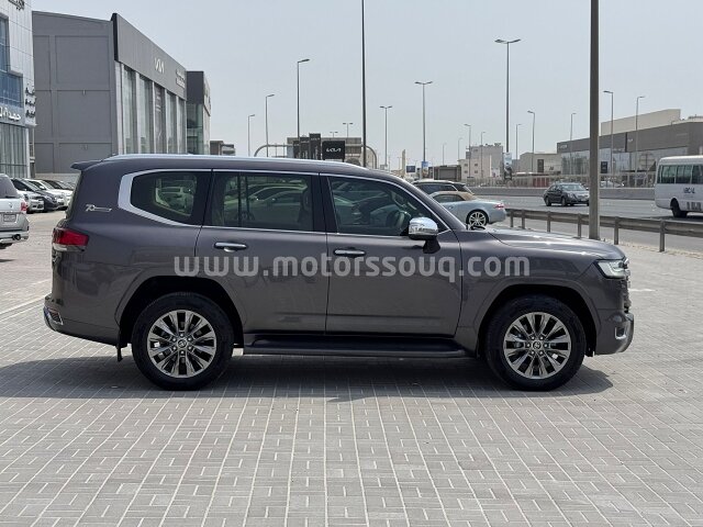 2022 Toyota Land Cruiser