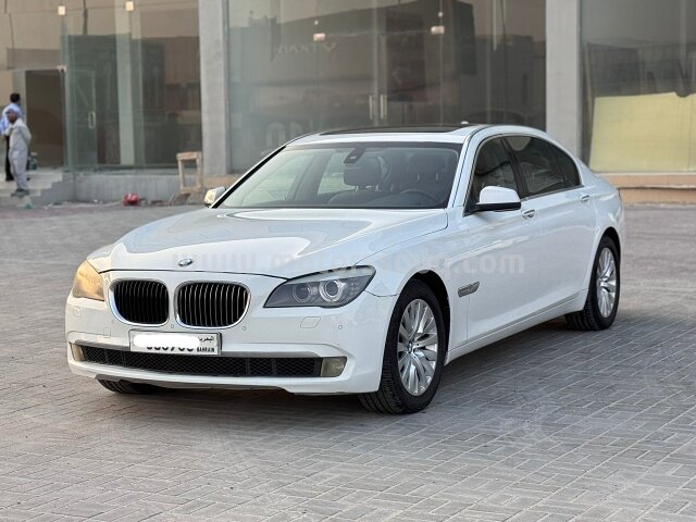 2012 بي إم دبليو الفئة السابعة