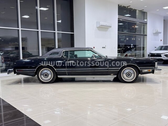 1976 Ford Thunderbird