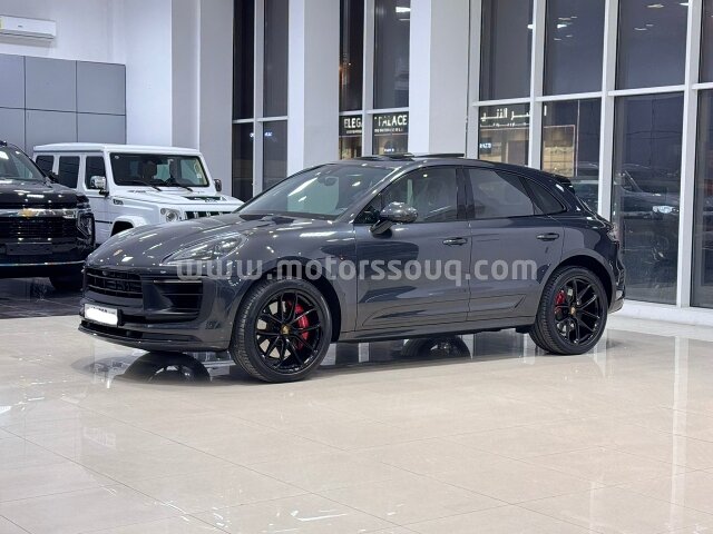 2022 Porsche Macan