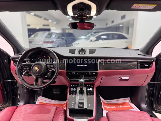 2022 Porsche Macan