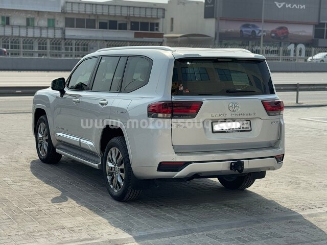 2024 Toyota Land Cruiser