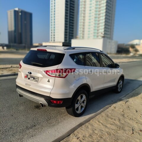 2016 فورد إسكيب
