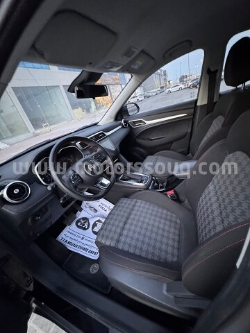2023 MG ZS
