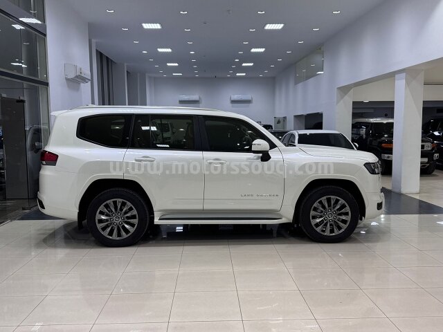 2025 Toyota Land Cruiser
