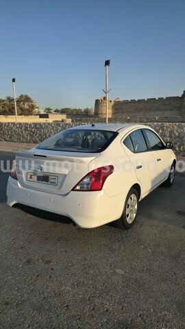 2022 نيسان صني