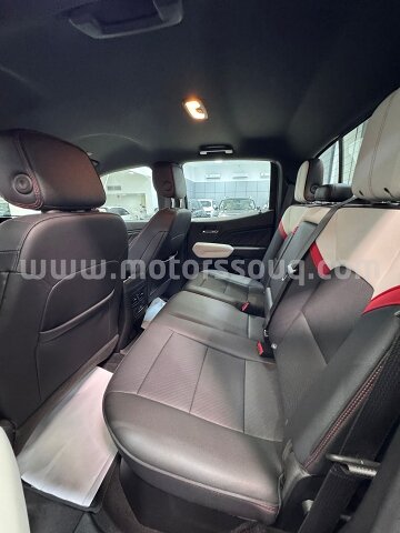 2024 GMC Canyon
