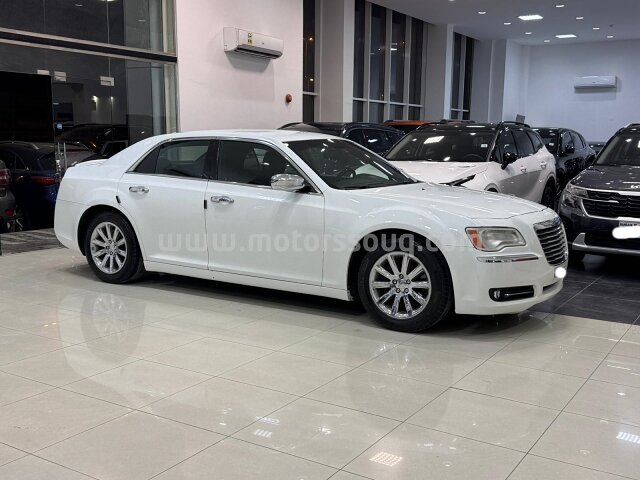 2012 كرايسلر 300