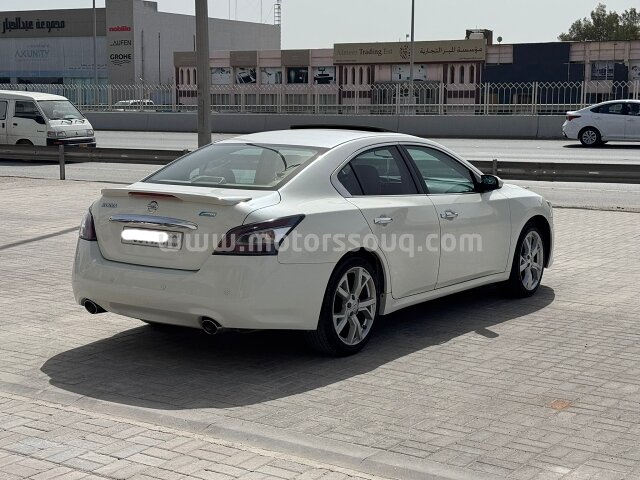 2014 Nissan Maxima