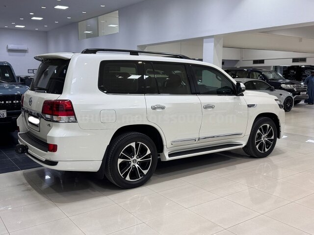 2021 Toyota Land Cruiser